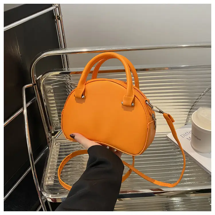 Korean Style Black Textured Shoulder Crossbody Bag 2024 — feature 9