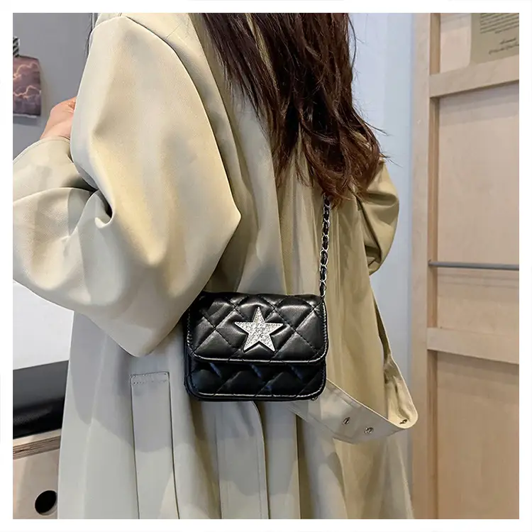 Mini Rhomboid Chain Bag with Star Diamond Design — feature 13