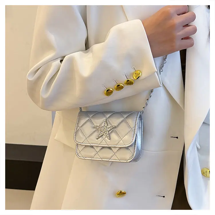 Mini Rhomboid Chain Bag with Star Diamond Design — feature 16