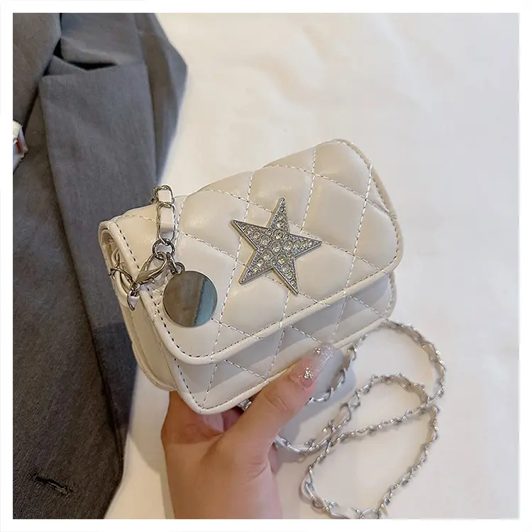 Mini Rhomboid Chain Bag with Star Diamond Design — feature 31