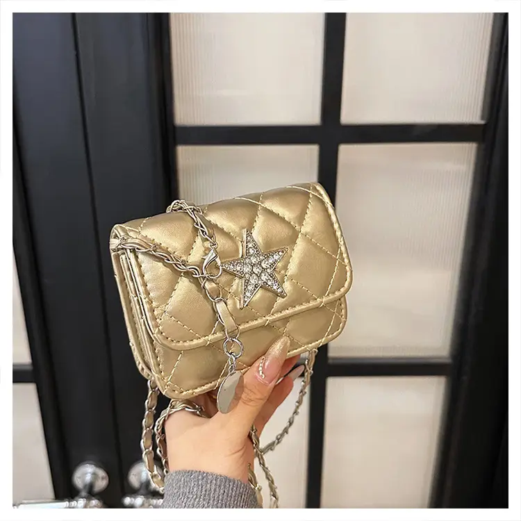 Mini Rhomboid Chain Bag with Star Diamond Design — feature 32