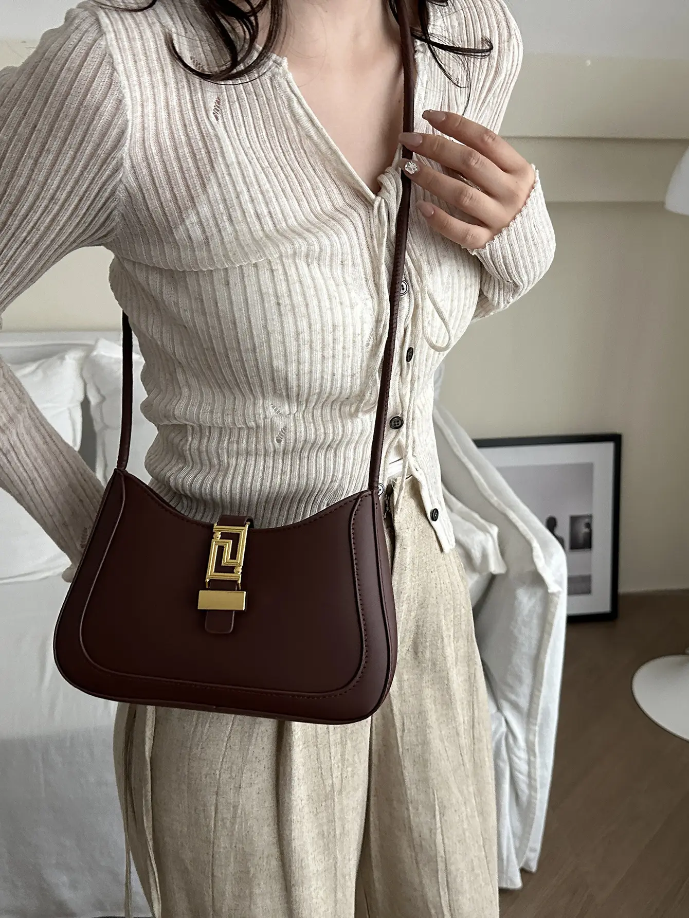 Beige French Niche Shoulder Crossbody Bag 2024 - Image 8