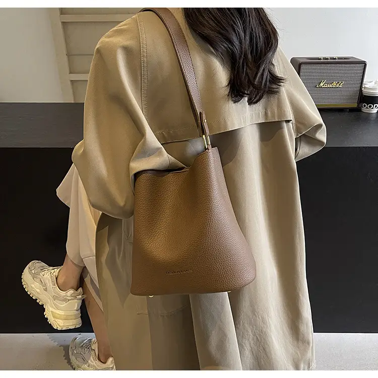 2024 Litchi Pattern Bucket Bag Women Tan — feature 21