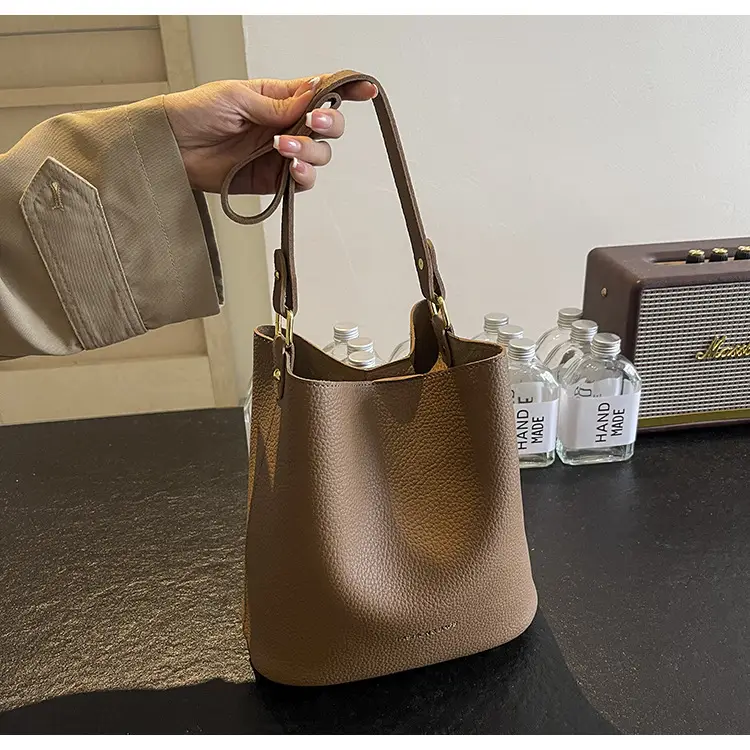 2024 Litchi Pattern Bucket Bag Women Tan — feature 22