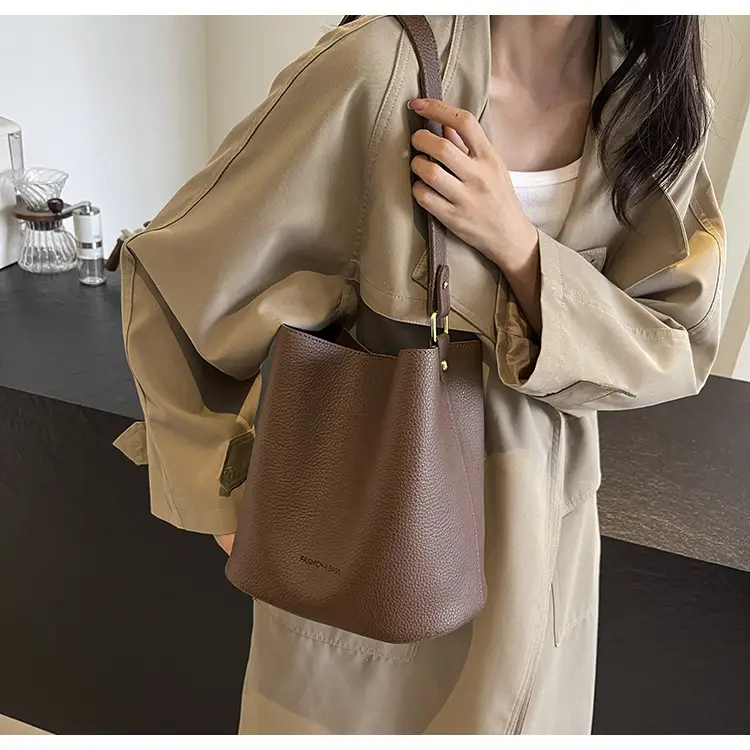 2024 Litchi Pattern Bucket Bag Women Tan — feature 23