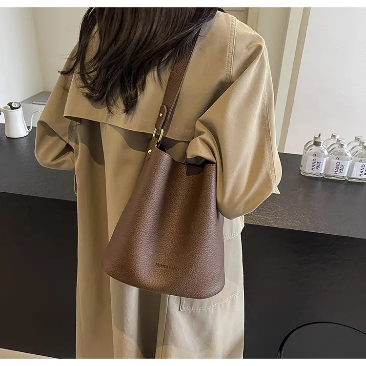 2024 Litchi Pattern Bucket Bag Women Tan — feature 26