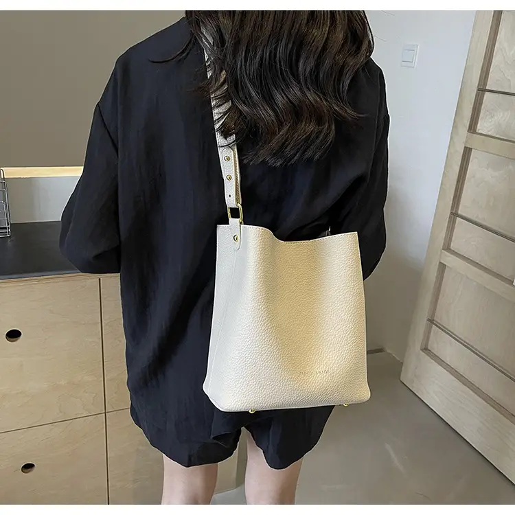 2024 Litchi Pattern Bucket Bag Women Tan — feature 39