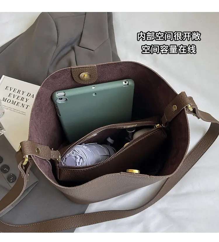 2024 Litchi Pattern Bucket Bag Women Tan — feature 4