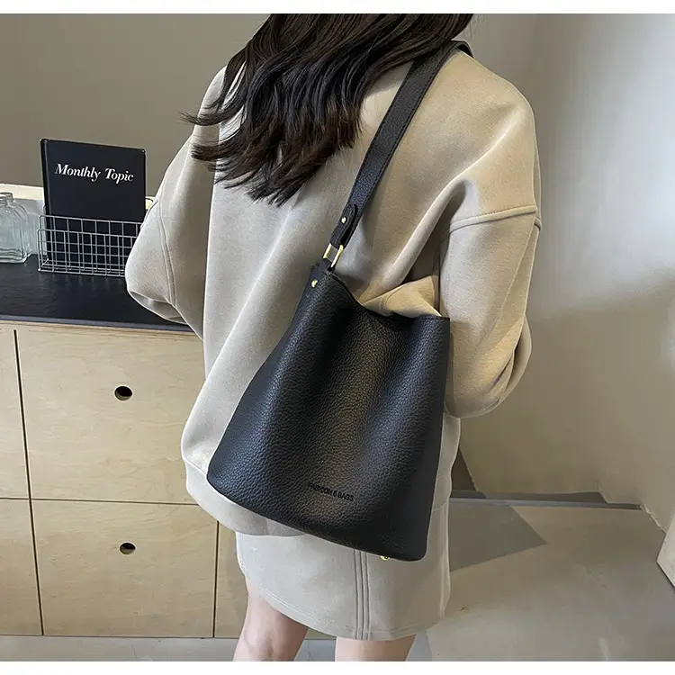 2024 Litchi Pattern Bucket Bag Women Tan — feature 43
