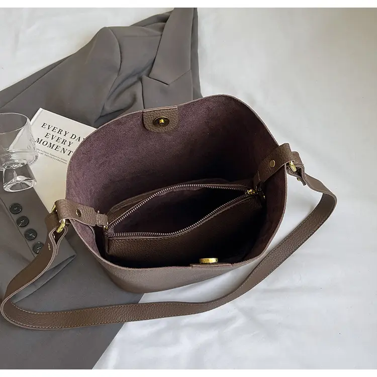 2024 Litchi Pattern Bucket Bag Women Tan — feature 5