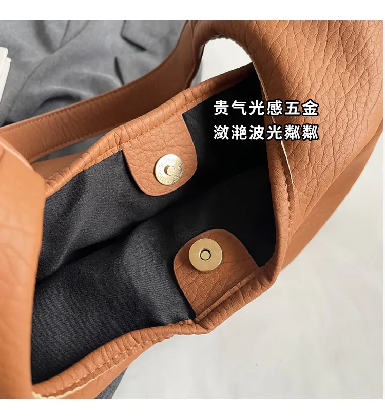 Women Large Capacity Shoulder Bag Tan 2026 — feature 12
