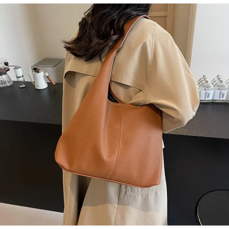 Women Large Capacity Shoulder Bag Tan 2026 — feature 29
