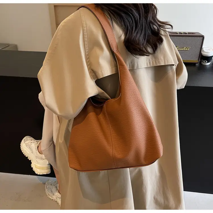 Women Large Capacity Shoulder Bag Tan 2026 — feature 30