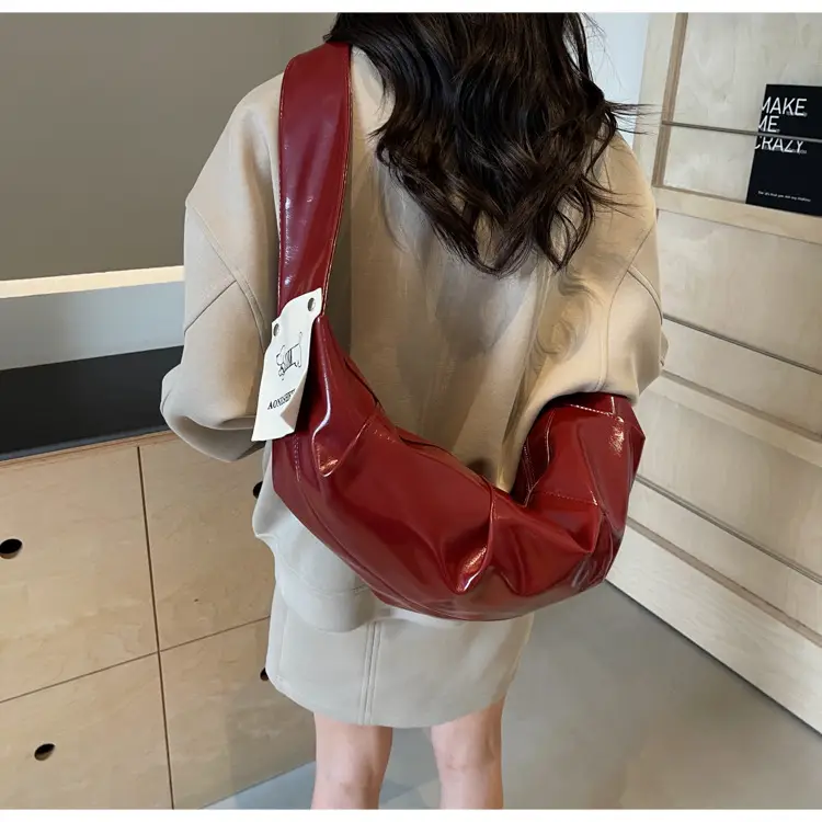 2025 Winter New Horn Bag Women Large Capacity Shiny — feature 27