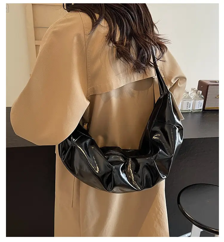 2025 Winter New Horn Bag Women Large Capacity Shiny — feature 3
