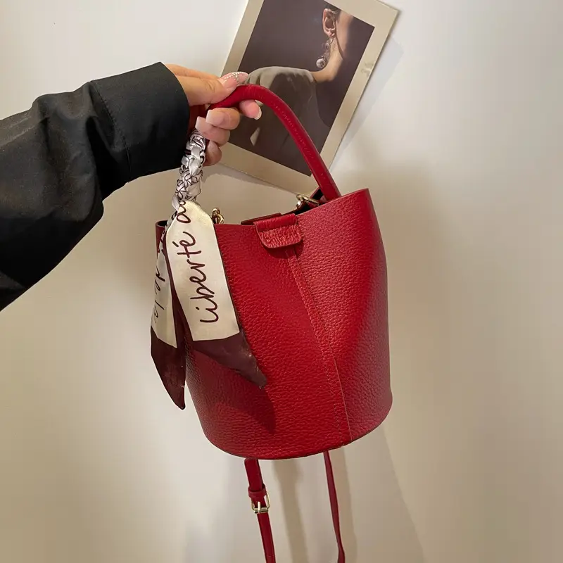Red Textured Shoulder Bag for Women 2024 - Image 7
