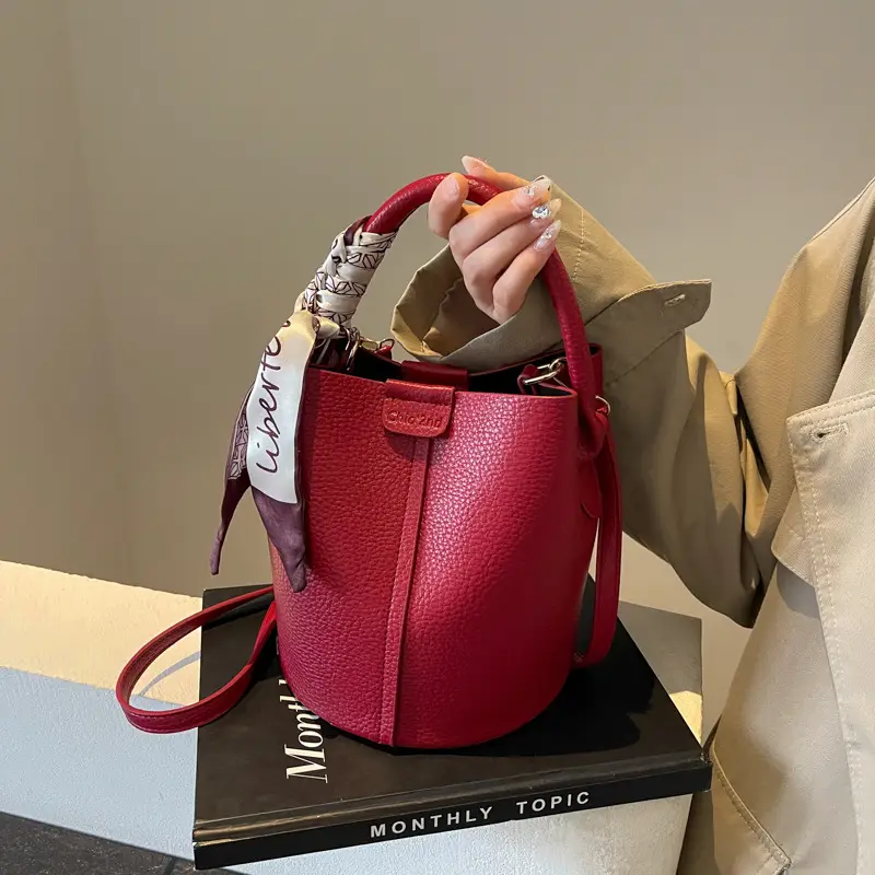 Red Textured Shoulder Bag for Women 2024 - Image 8
