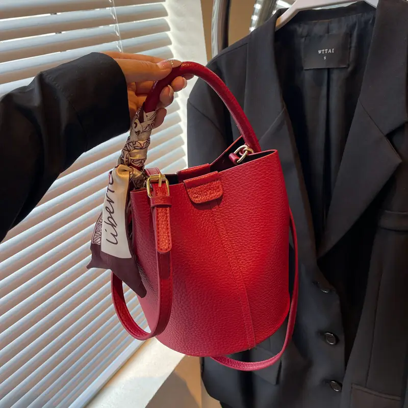 Red Textured Shoulder Bag for Women 2024 - Image 9