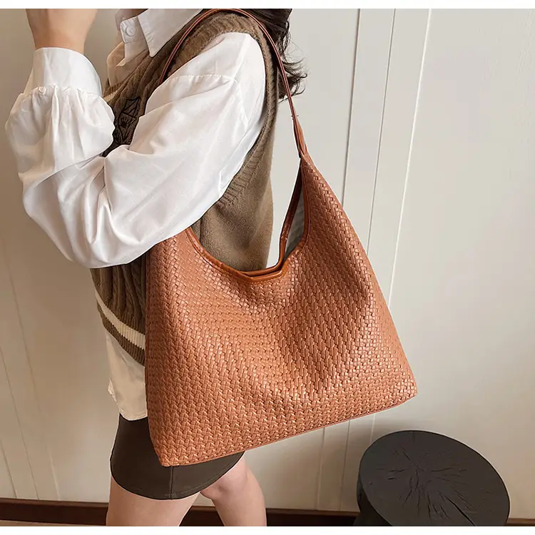 Women Crossbody Bag Large Capacity Woven Beige — feature 22