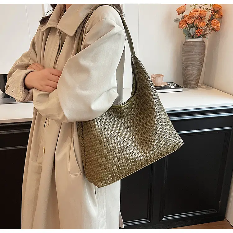 Women Crossbody Bag Large Capacity Woven Beige — feature 24