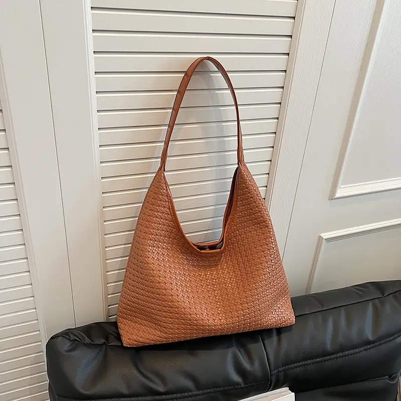 Women Crossbody Bag Large Capacity Woven Beige - Image 3