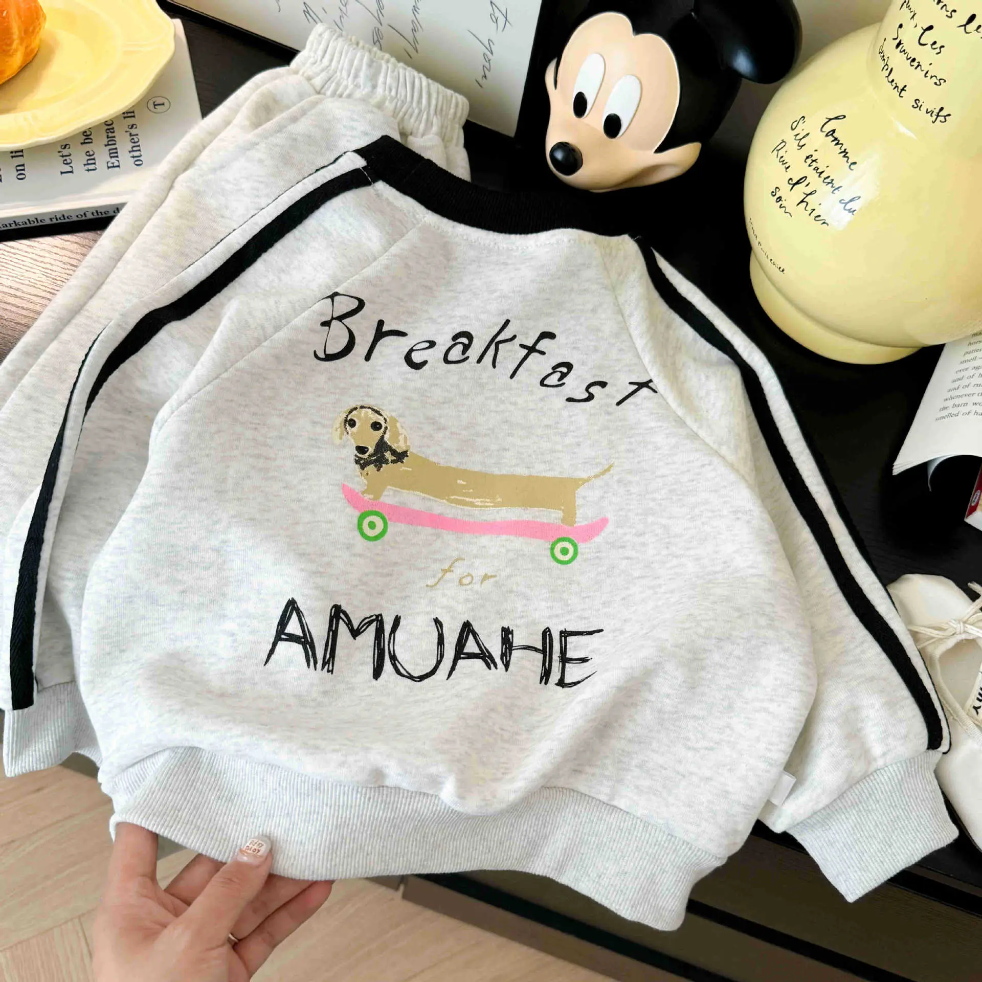 Children's Cartoon Sweatshirt Set White Black