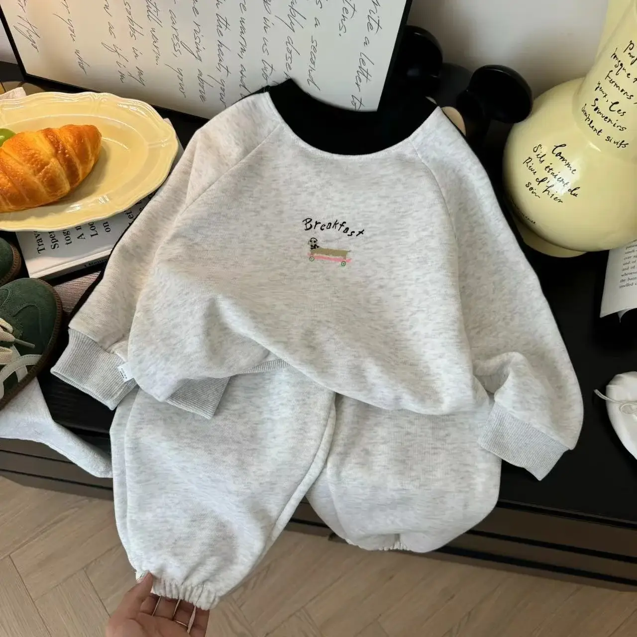 Children's Cartoon Sweatshirt Set White Black — feature 2