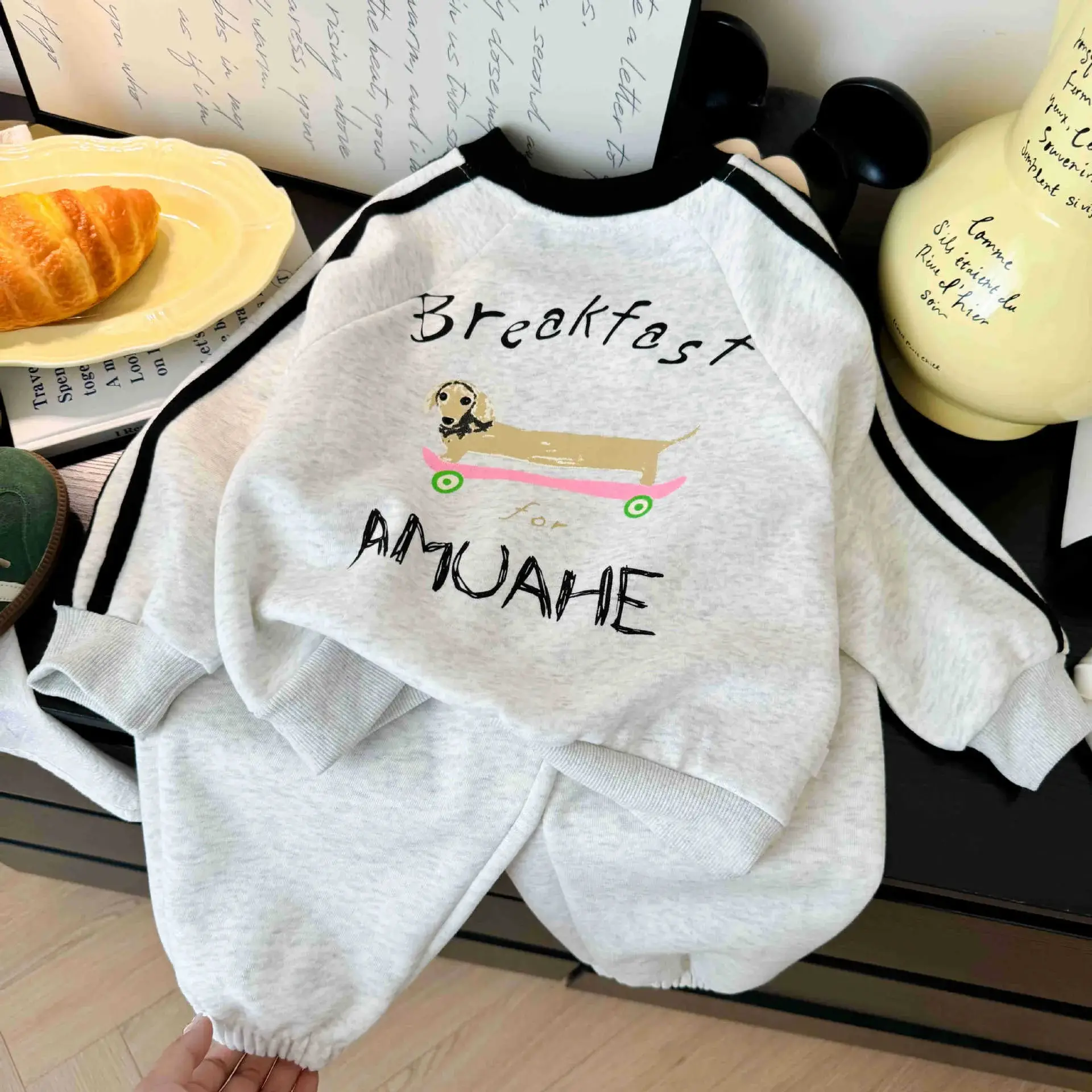Children's Cartoon Sweatshirt Set White Black — feature 6