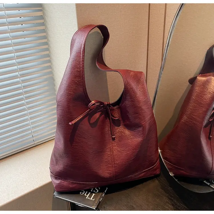 Large Capacity Women's Tote Bag Brown Leather Winter Shoulder — feature 36