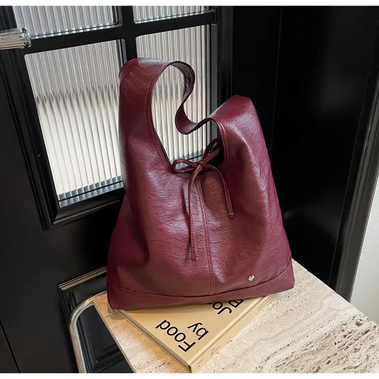 Large Capacity Women's Tote Bag Brown Leather Winter Shoulder — feature 37