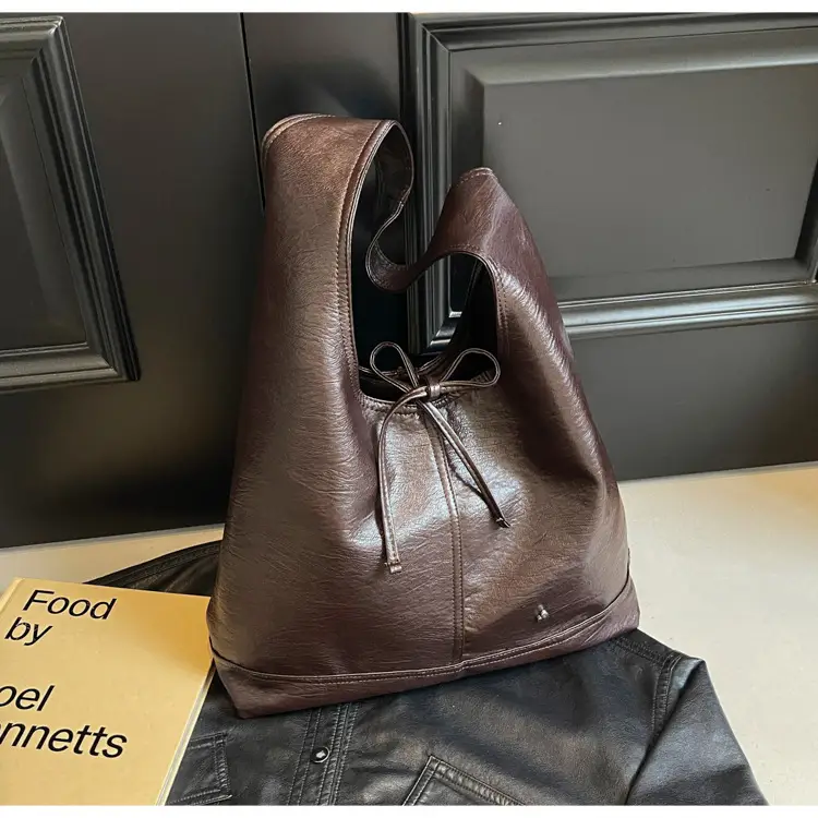 Large Capacity Women's Tote Bag Brown Leather Winter Shoulder — feature 41