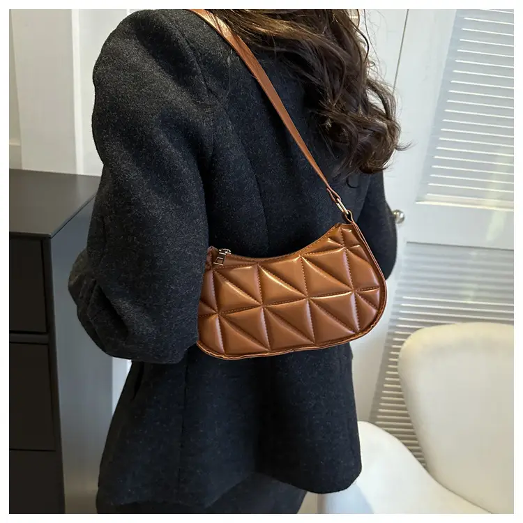 Black Rhombic Shoulder Bag Women 2023 Winter — feature 16