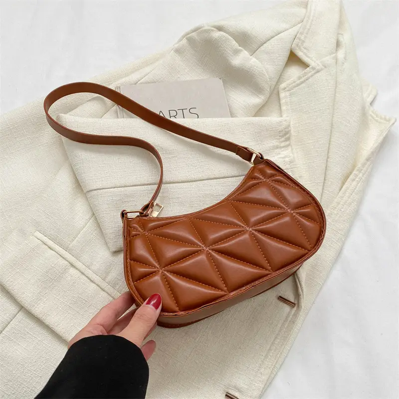 Black Rhombic Shoulder Bag Women 2023 Winter - Image 4