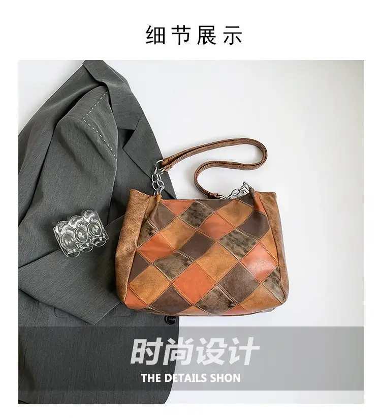 Women's Checkered Shoulder Bag Large Capacity Black Grey — feature 3