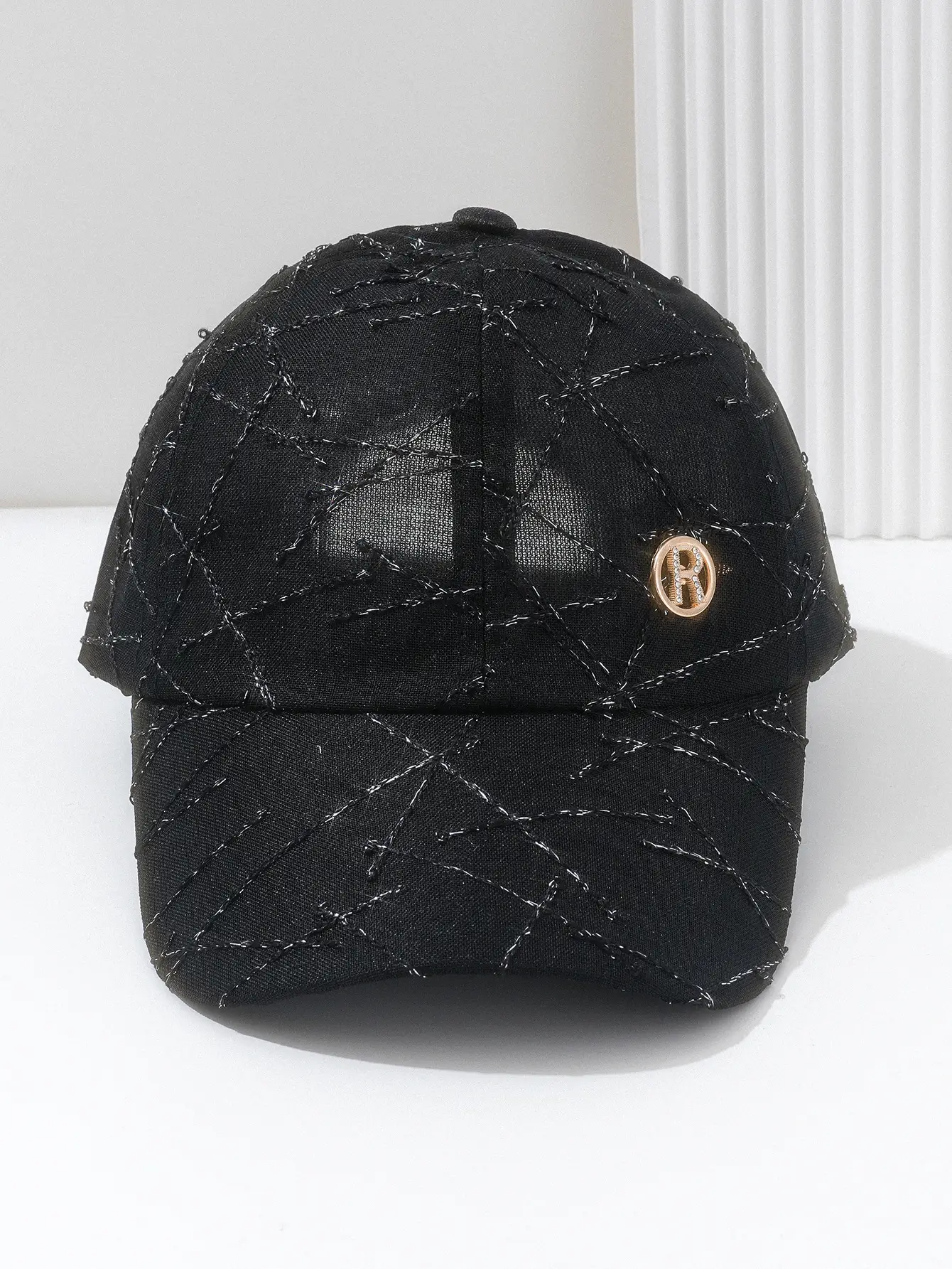 Black Quilted Hip-hop Cap with Metal Logo — feature 6