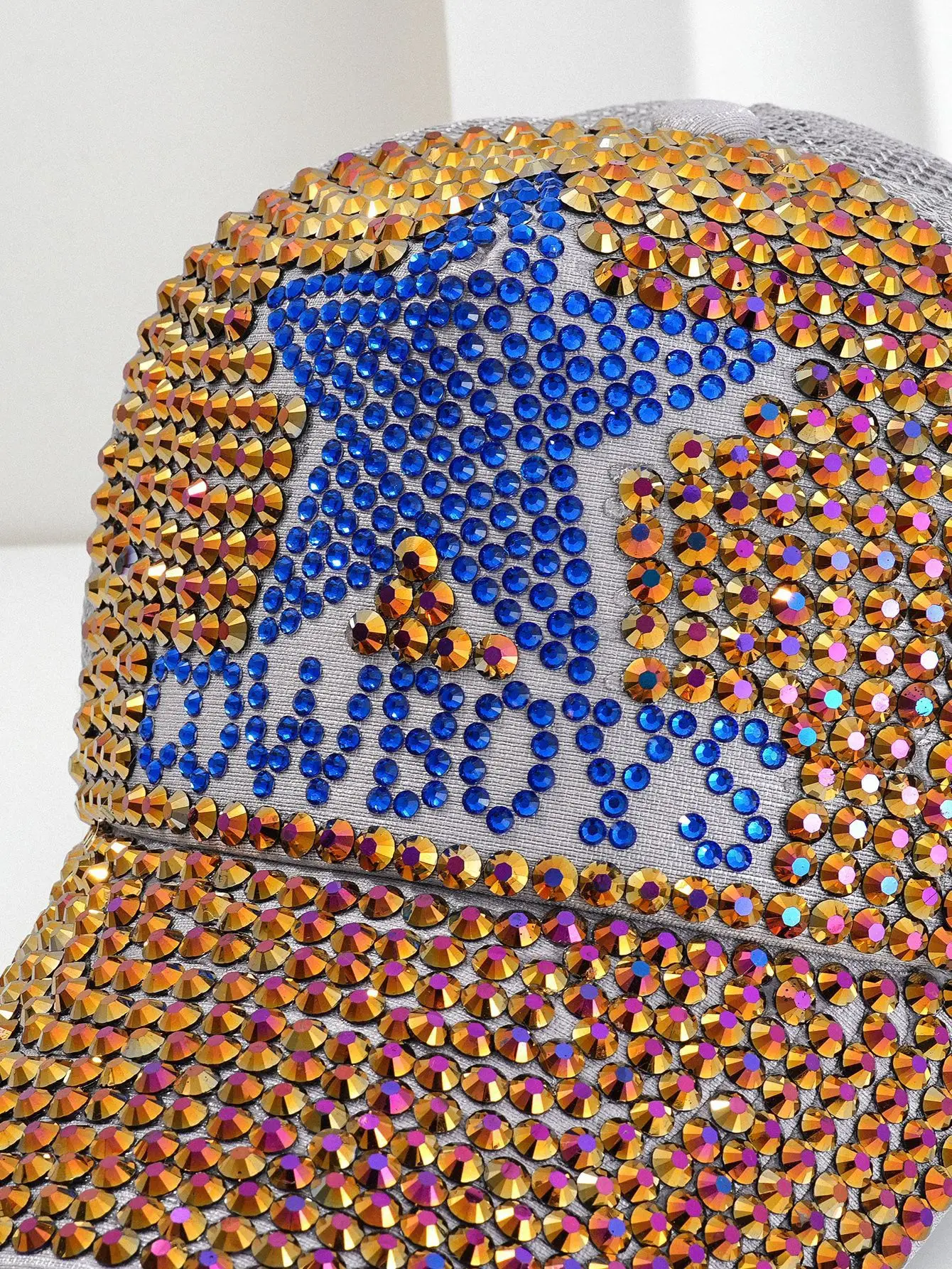 Cross-border Diamond Baseball Cap with Liu Nail Star Design — feature 2