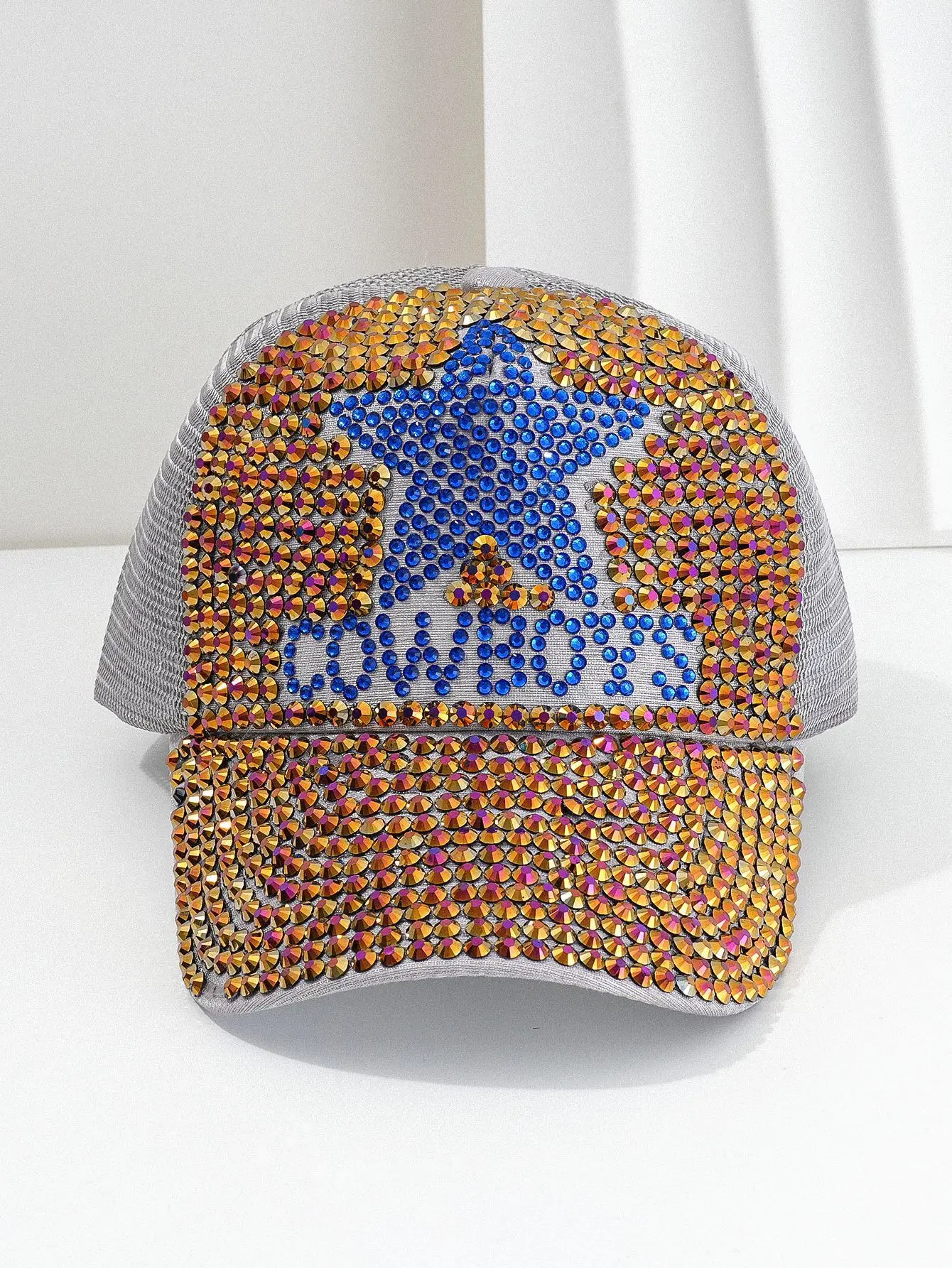 Cross-border Diamond Baseball Cap with Liu Nail Star Design — feature 6