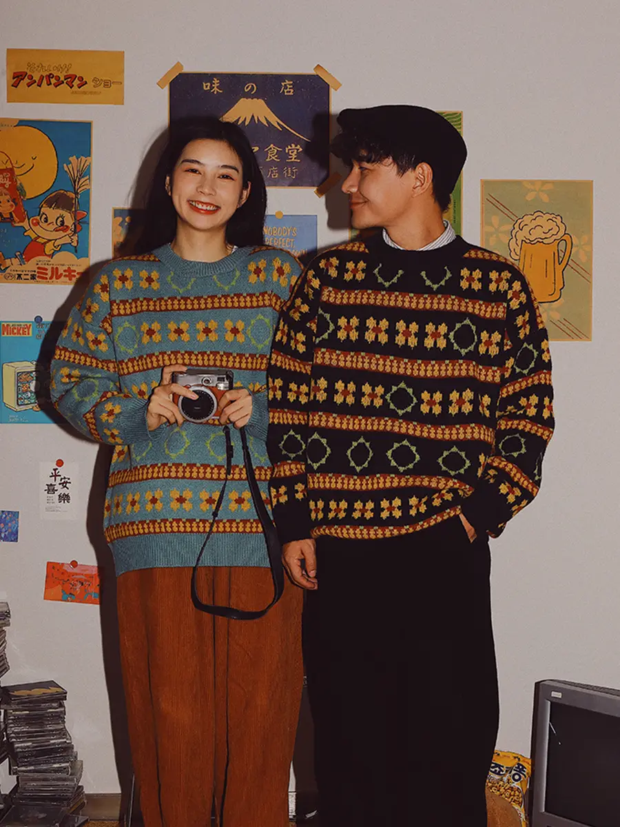 Men's Retro Mori Style Sweater Outfit Blue Orange Winter Wear