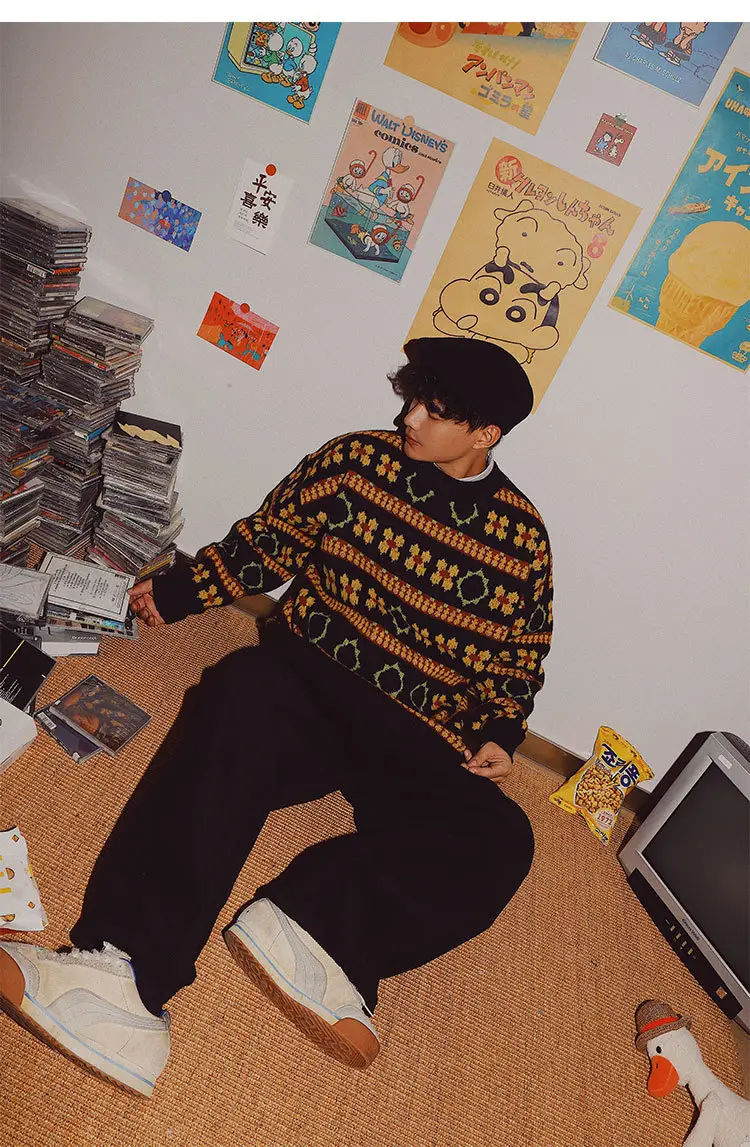 Men's Retro Mori Style Sweater Outfit Blue Orange Winter Wear — feature 9