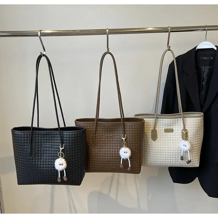 Black Retro Woven Shoulder Bag 2024 New — feature 25