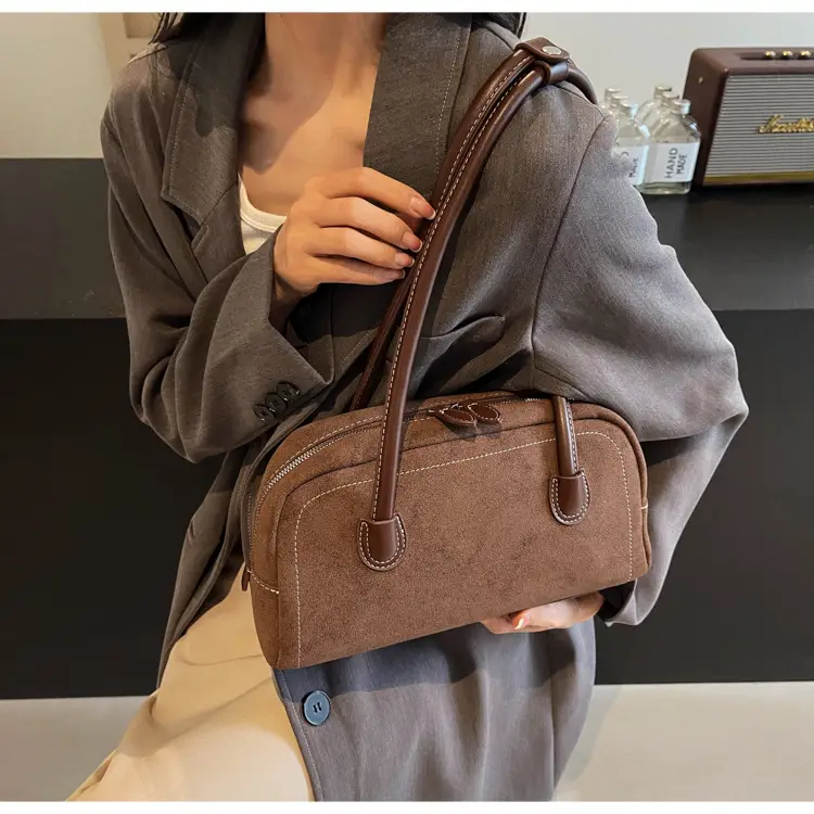 Women Vintage Frosted Shoulder Bag Red 2024 — feature 23