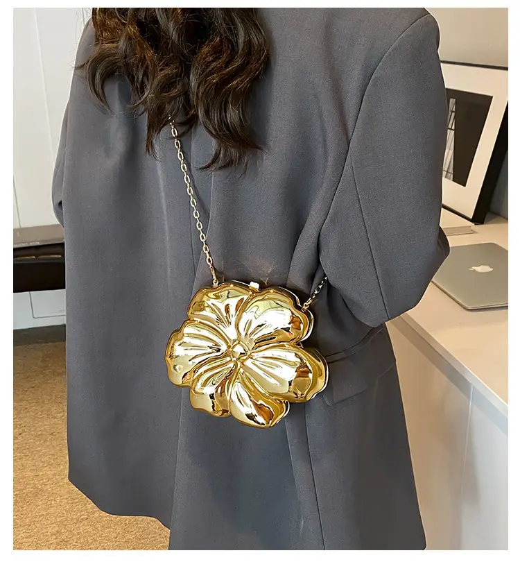 Women's 3D Floral Shoulder Messenger Bag Brown — feature 1