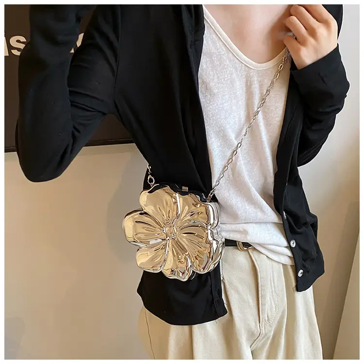 Women's 3D Floral Shoulder Messenger Bag Brown — feature 19