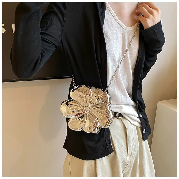 Women's 3D Floral Shoulder Messenger Bag Brown — feature 20