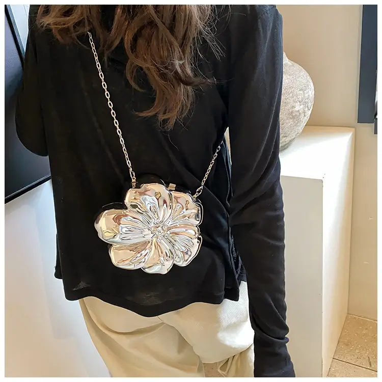 Women's 3D Floral Shoulder Messenger Bag Brown — feature 25