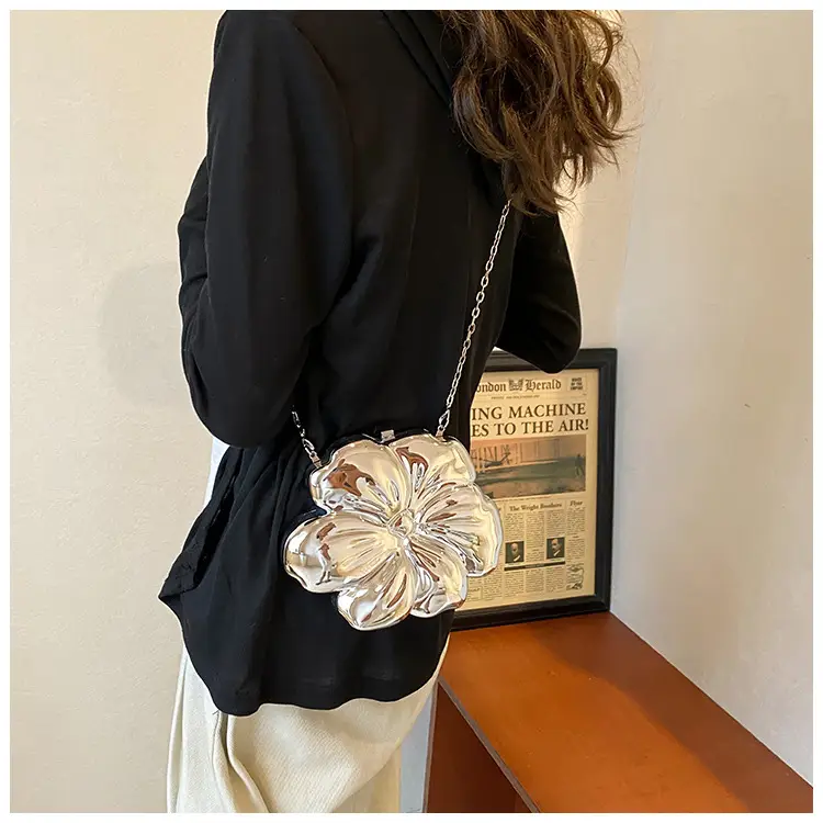 Women's 3D Floral Shoulder Messenger Bag Brown — feature 29