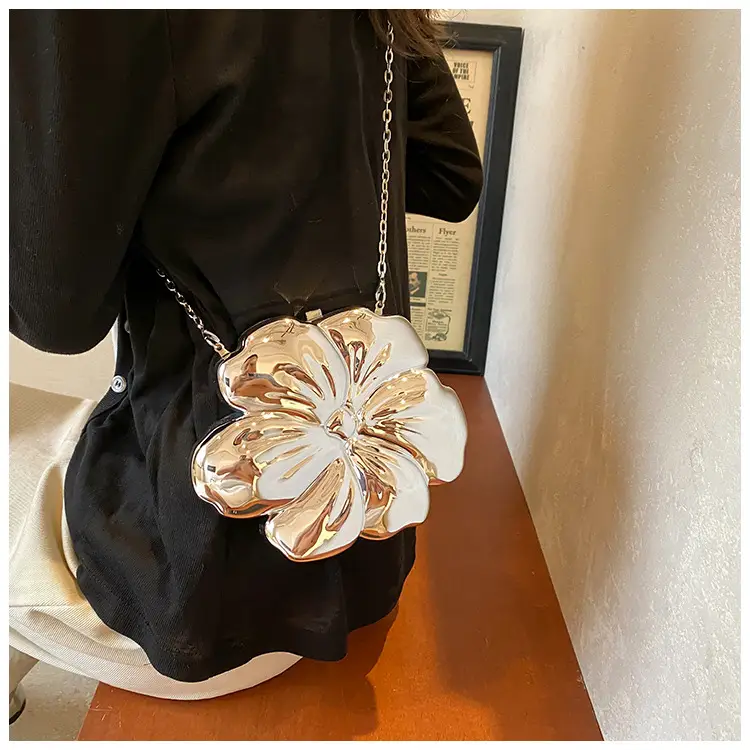 Women's 3D Floral Shoulder Messenger Bag Brown — feature 32