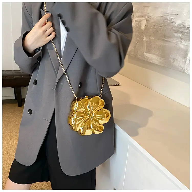 Women's 3D Floral Shoulder Messenger Bag Brown — feature 45