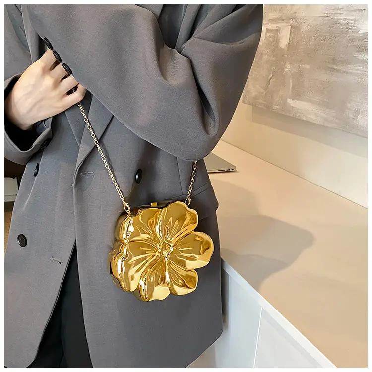 Women's 3D Floral Shoulder Messenger Bag Brown — feature 46