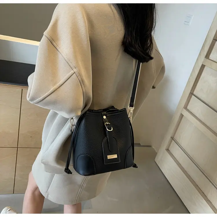 Vintage Brown Bucket Bag for Women 2024 — feature 15